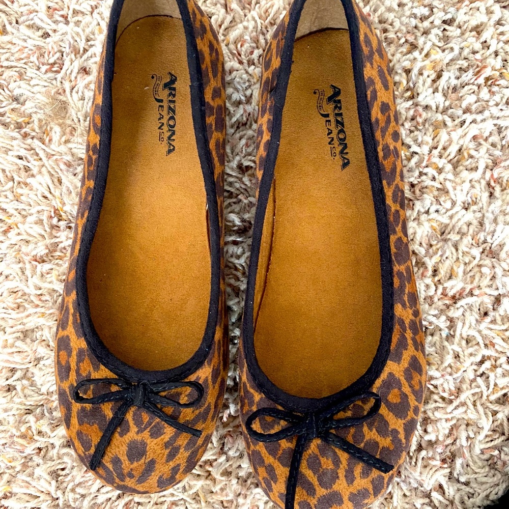 Kids leopard print shoes